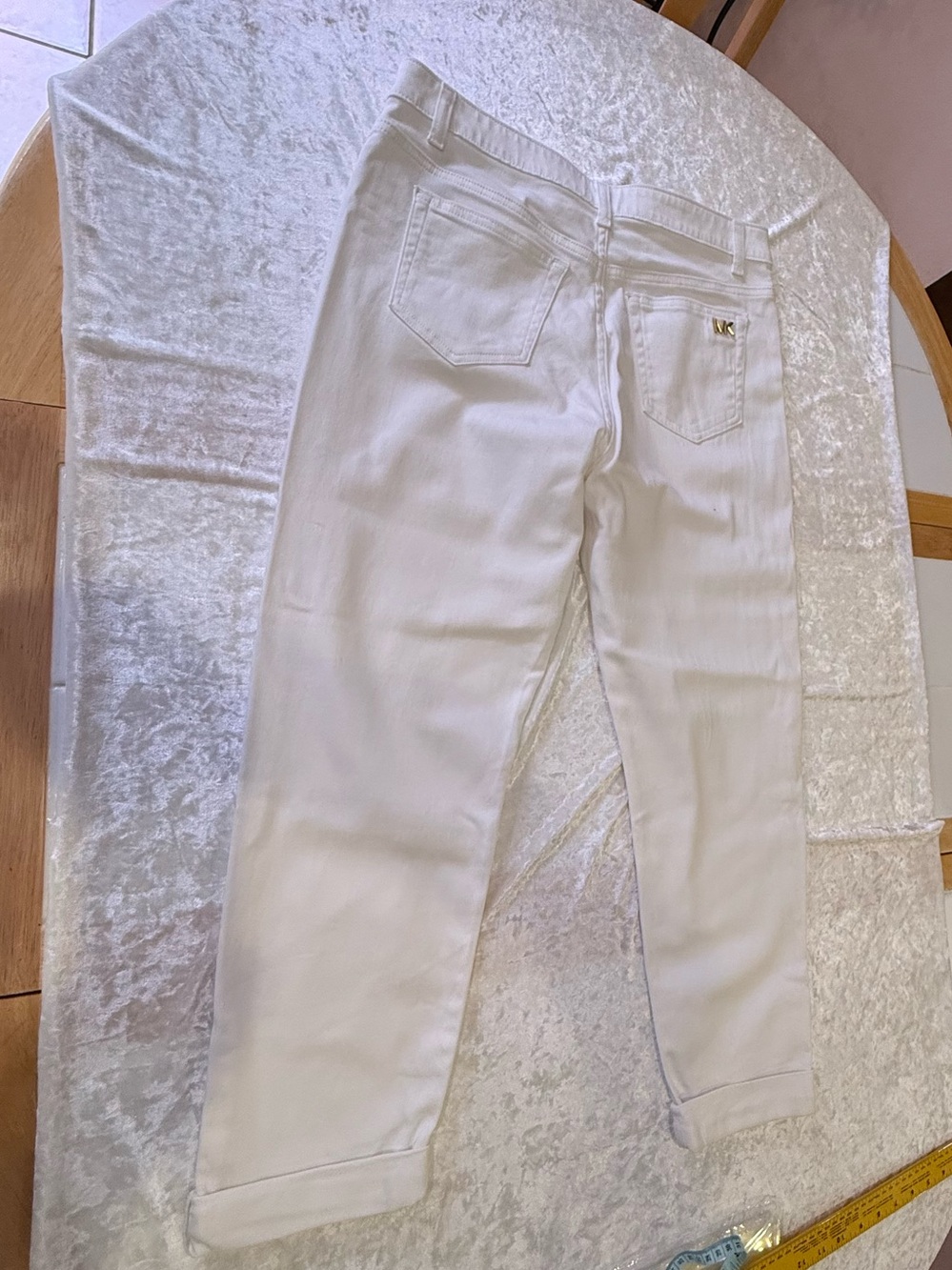 Michael Kors White Button-Fly Straight Jeans Minimalist Comfort NWOT - Picture 2 of 11